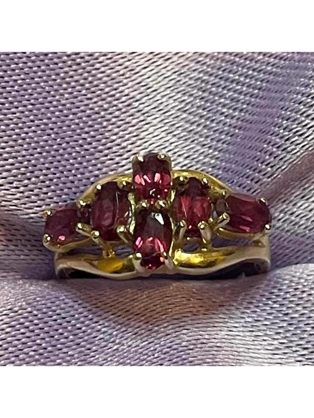 Rhodolite Garnet Ring - 10k gold size 5.75